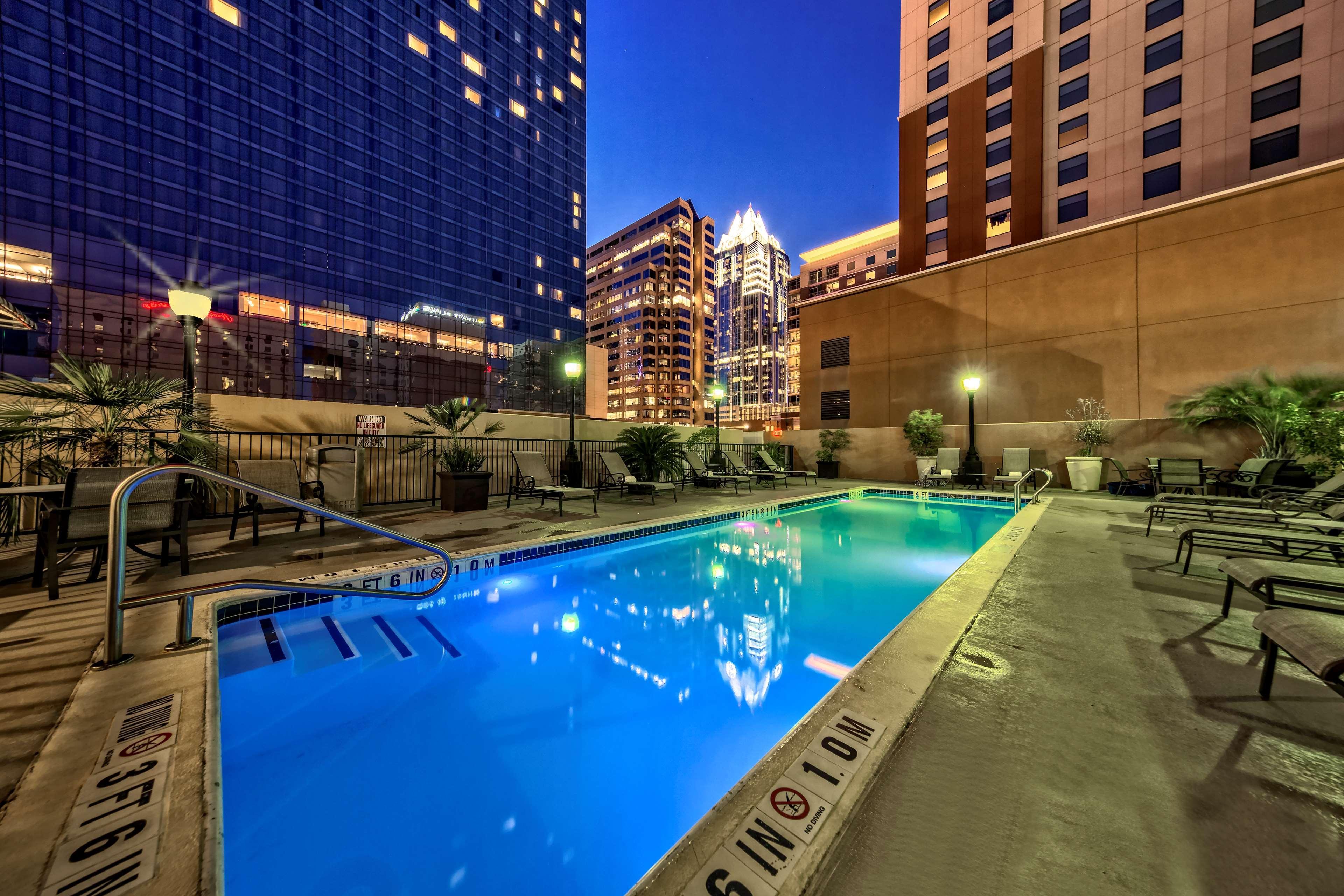 Hampton Inn & Suites Austin-Downtown/Convention Center Екстериор снимка