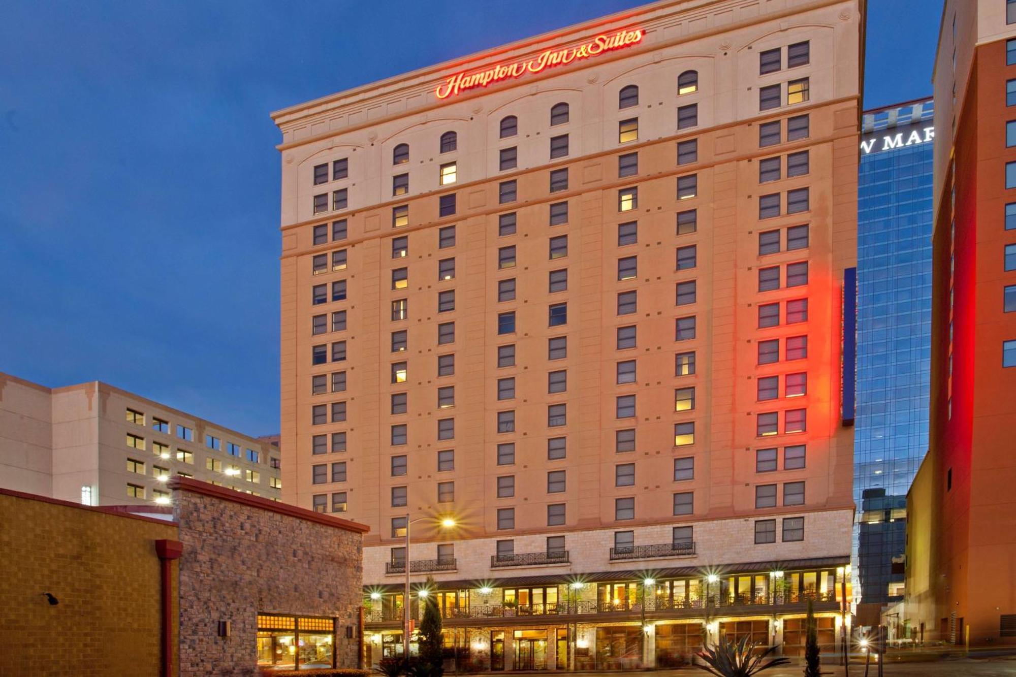Hampton Inn & Suites Austin-Downtown/Convention Center Екстериор снимка