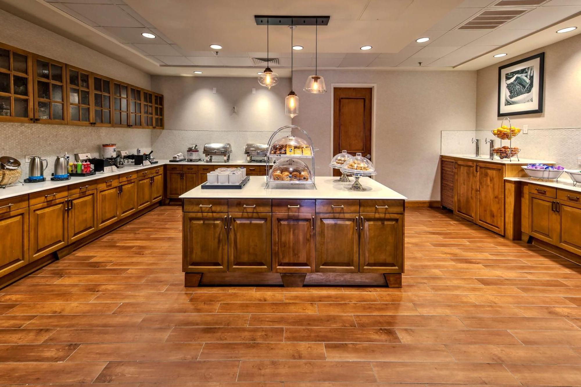 Hampton Inn & Suites Austin-Downtown/Convention Center Екстериор снимка