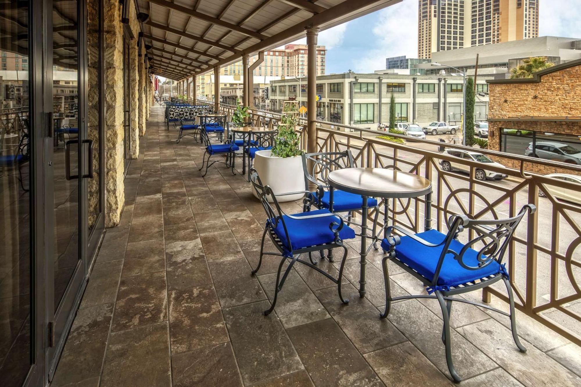Hampton Inn & Suites Austin-Downtown/Convention Center Екстериор снимка