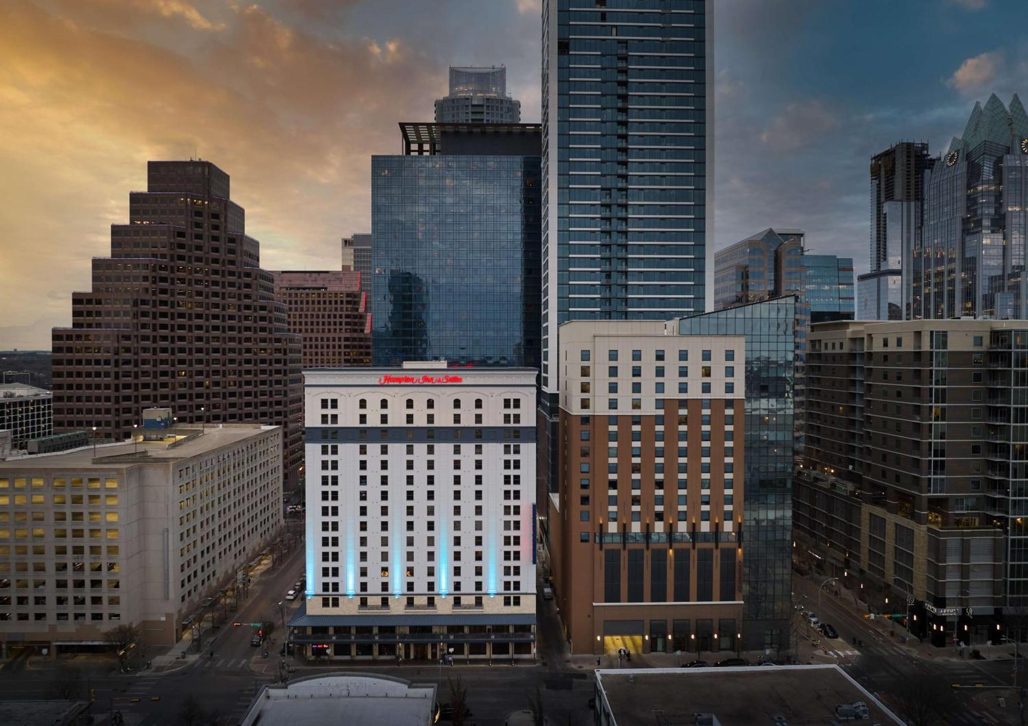 Hampton Inn & Suites Austin-Downtown/Convention Center Екстериор снимка